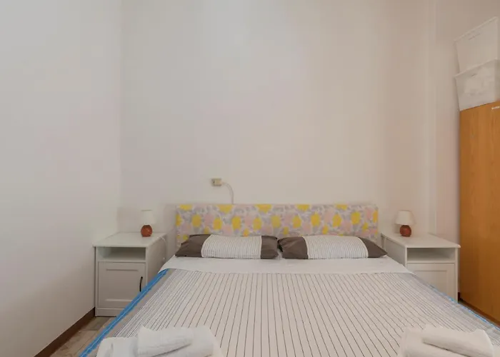 Maranta Aprica Apartment